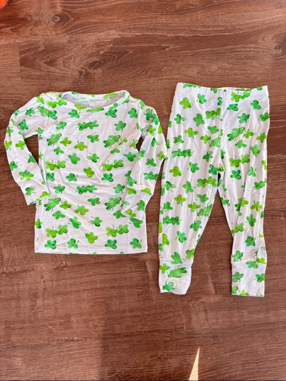 Kids Bamboo Pajama Set with Green Clovers